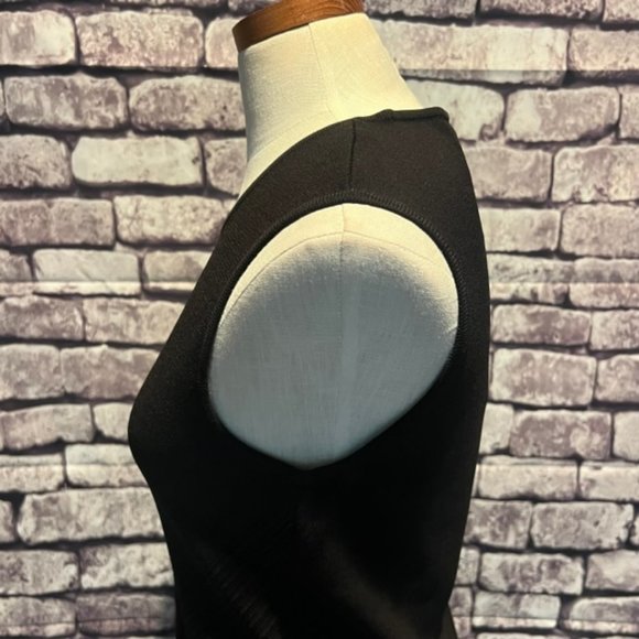 Jones New York NWT Black Sleeveless Blouse Size Medium - Picture 5 of 8